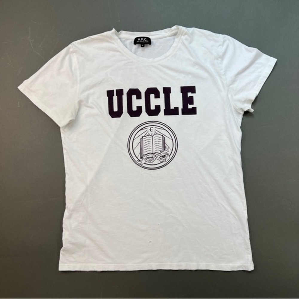 APC Tee Shirt UCCLE IN GOD WE TRUST graphic tee
